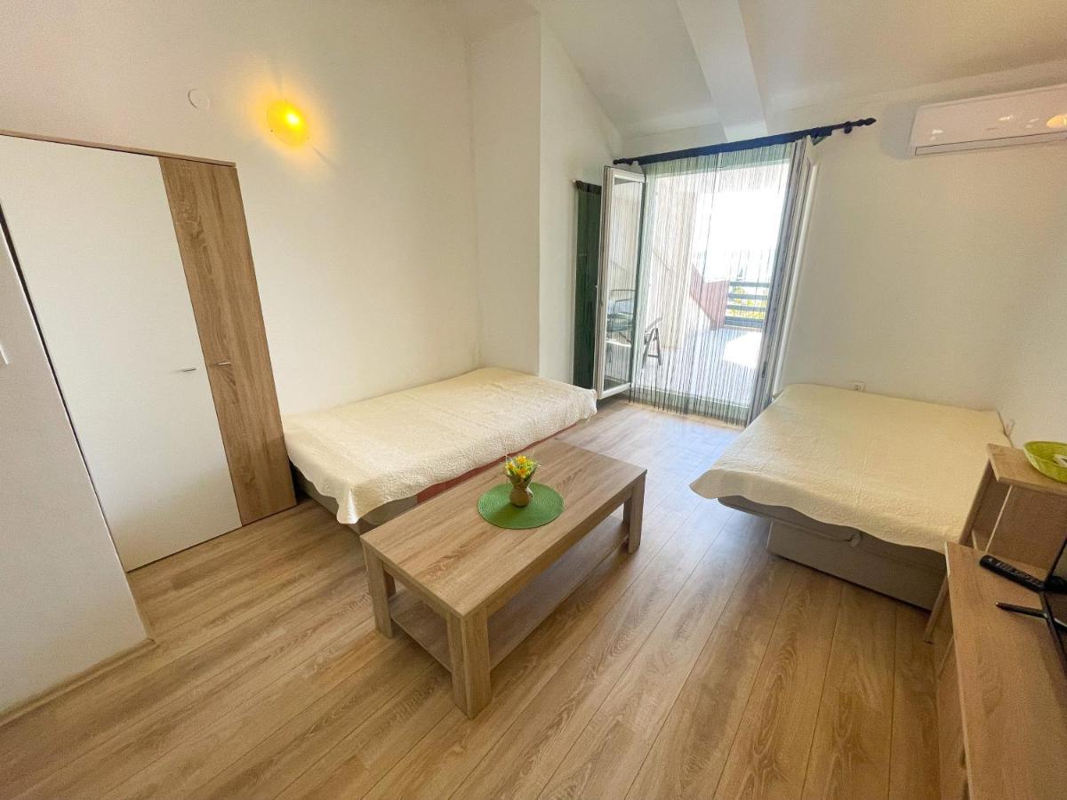Apartmani Milan Crikvenica Εξωτερικό φωτογραφία