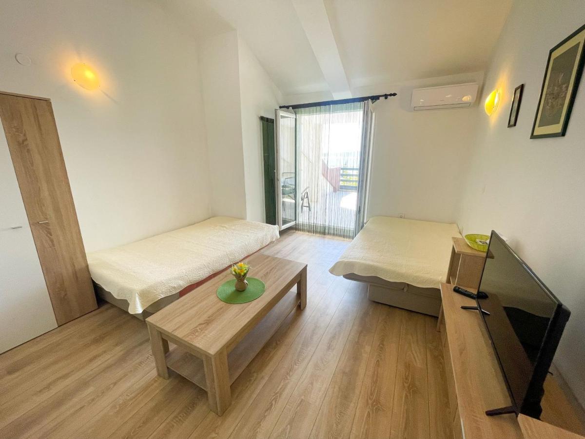 Apartmani Milan Crikvenica Εξωτερικό φωτογραφία