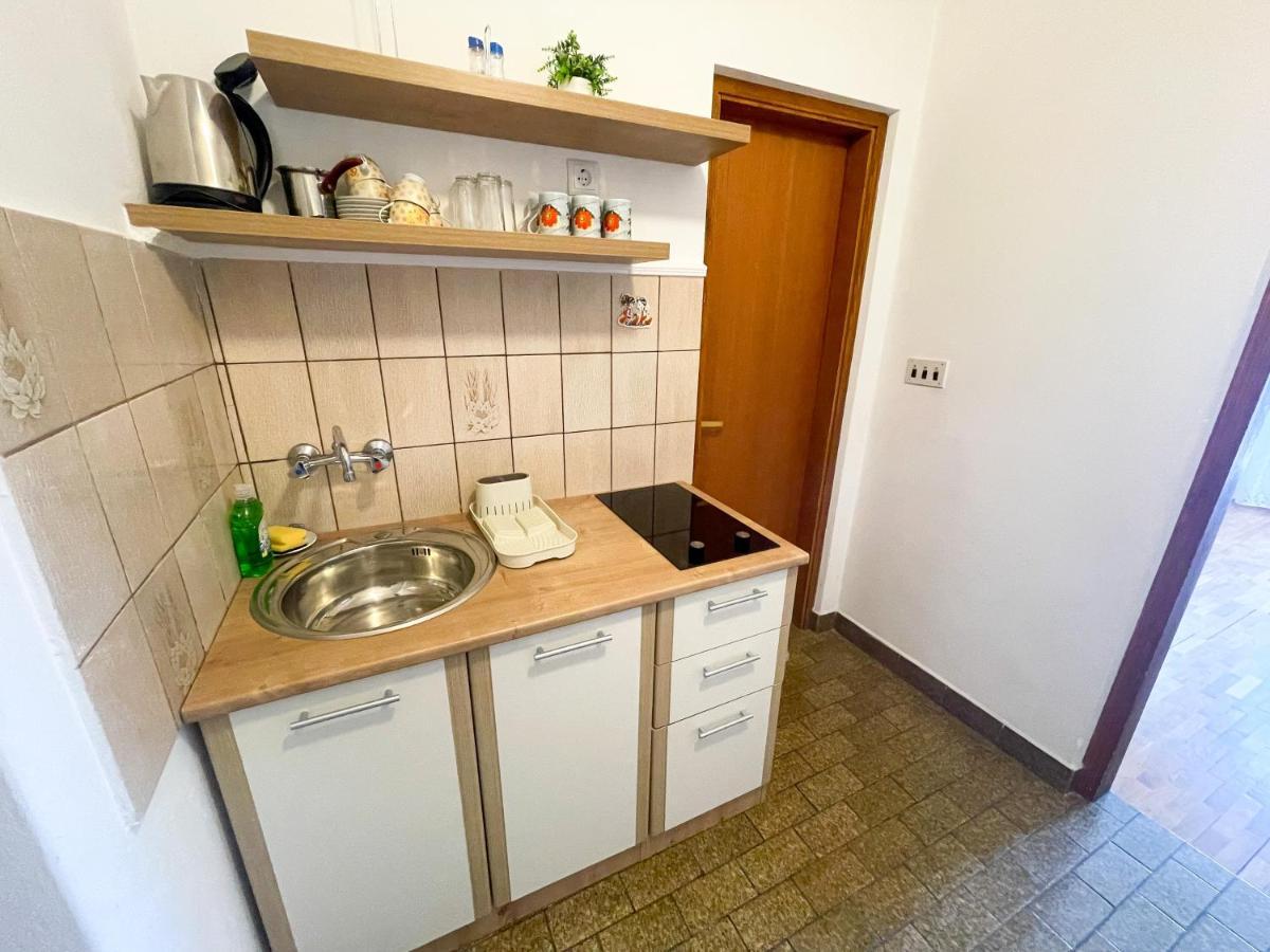 Apartmani Milan Crikvenica Εξωτερικό φωτογραφία
