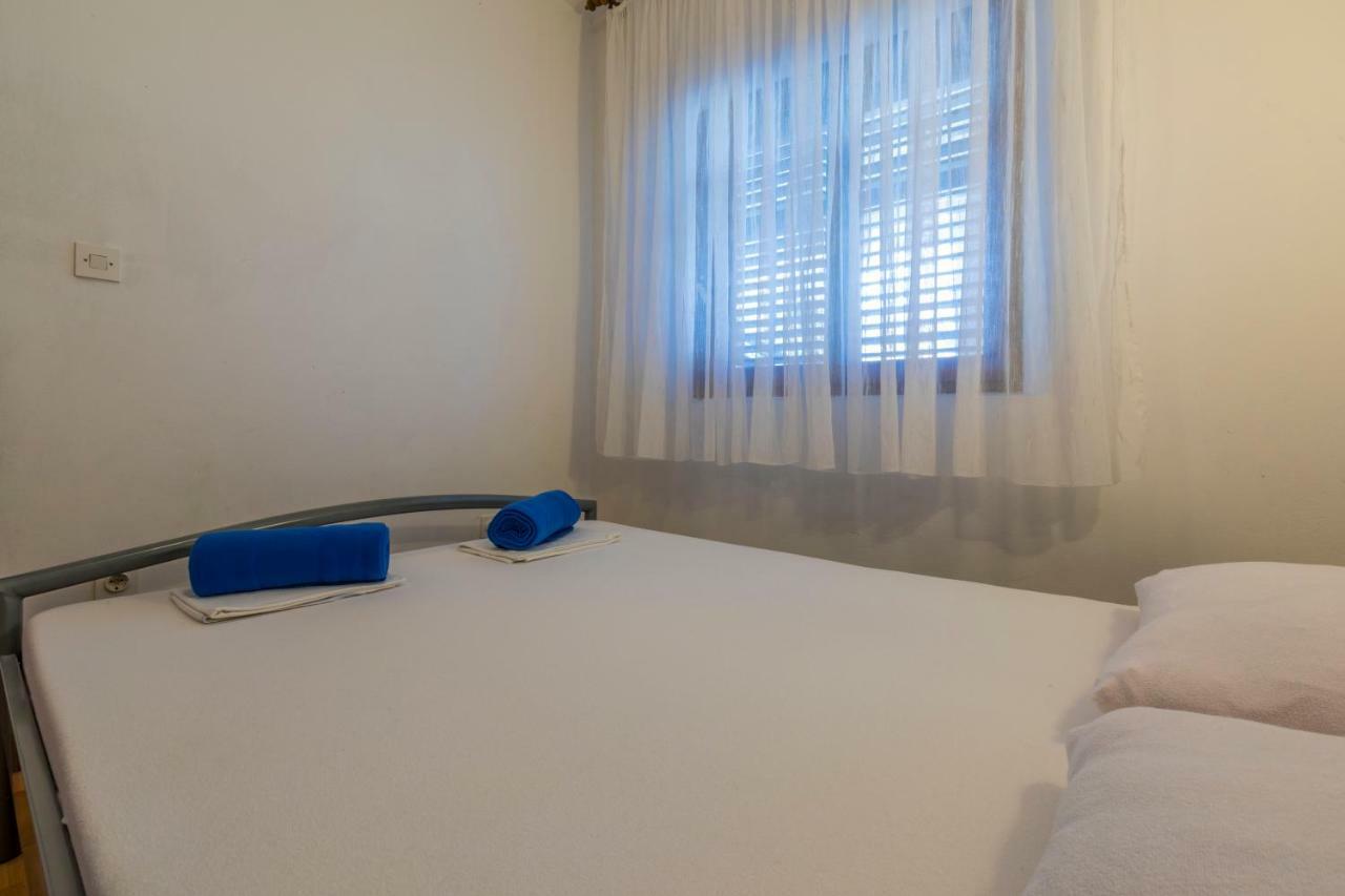 Apartmani Milan Crikvenica Εξωτερικό φωτογραφία