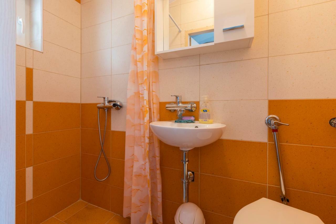 Apartmani Milan Crikvenica Εξωτερικό φωτογραφία
