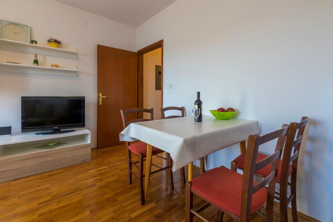 Apartmani Milan Crikvenica Εξωτερικό φωτογραφία